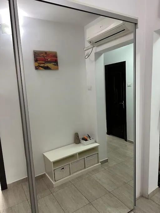 High Class Apartament Бухарест 0*,